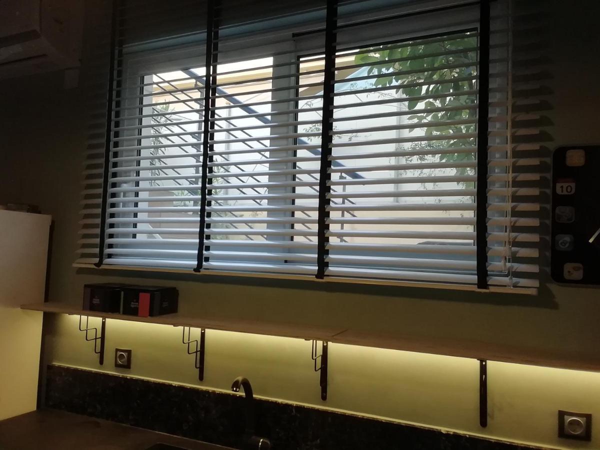 Amazing Semi-Basement Art Apartment Easy Walk To Nafplio Centre Exterior photo